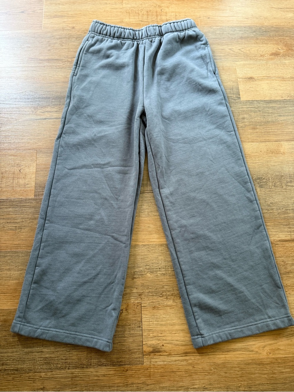 Women's Gray Wide-Leg Cozy Joggers Medium